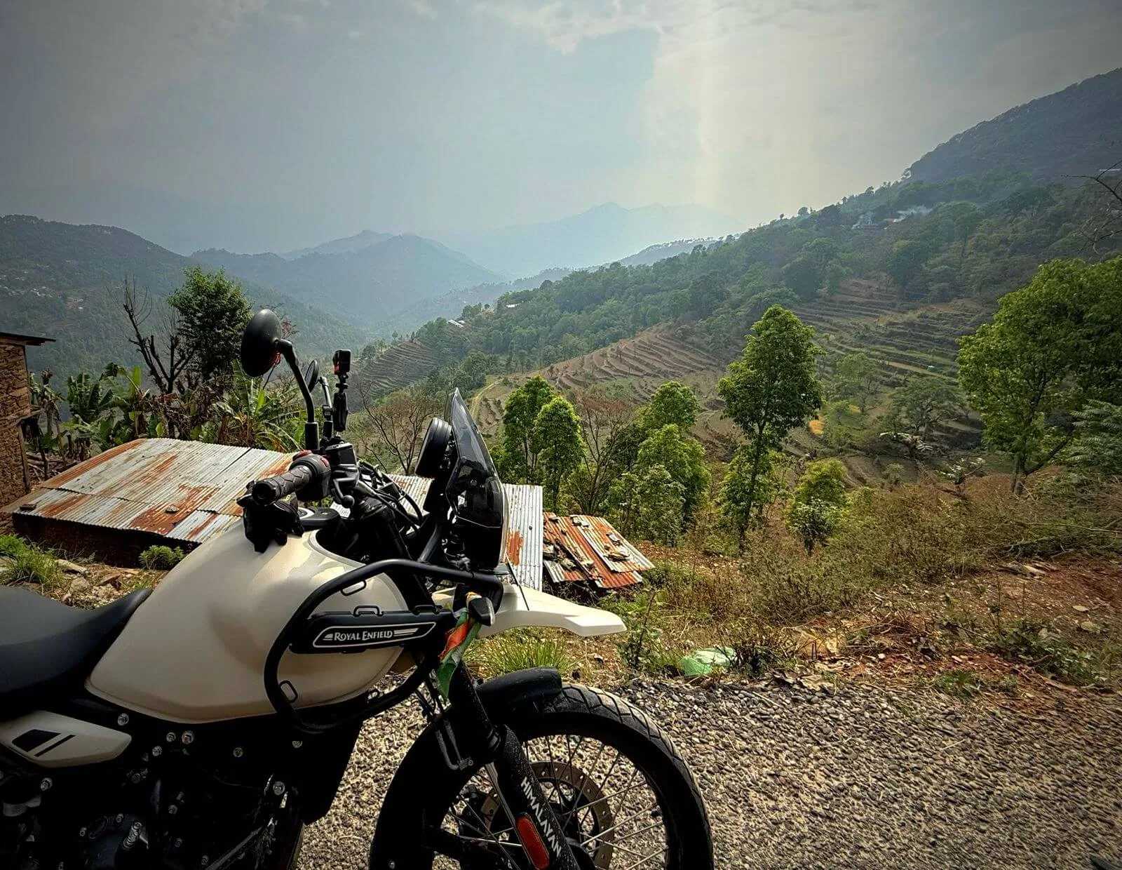 Illustration d’une expédition moto pour le parcours Eastern Nepal